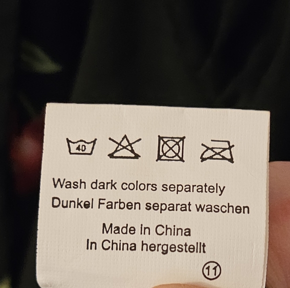 Belle Pogue Blouse - Picture 5 of 6